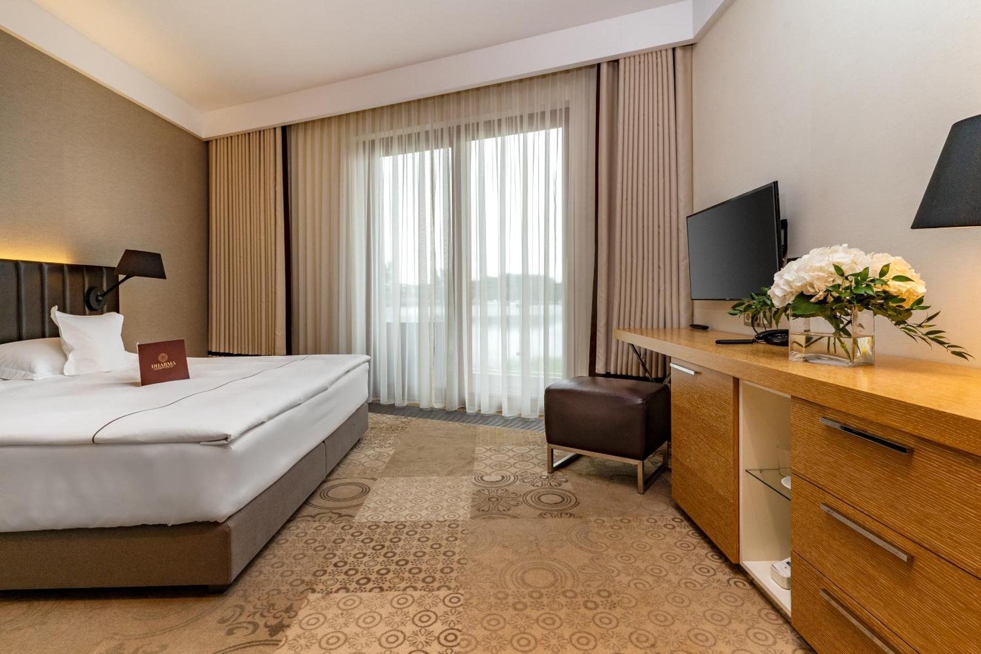 Tiffi Boutique Hotel Olsztyn  Ngoại thất bức ảnh
