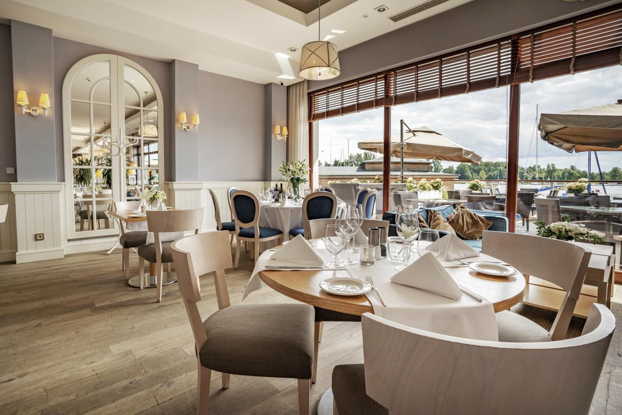 Tiffi Boutique Hotel Olsztyn  Ngoại thất bức ảnh